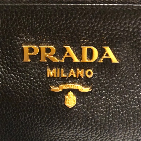 Prada Bags Prada Leather Crossbody Bag Poshmark